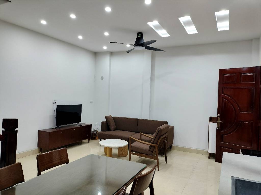 HOT, BÁN NHÀ HỒNG MAI, HAI BÀ TRƯNG, 45M2 NỞ HẬU, BAN CÔNG CỰC THOÁNG