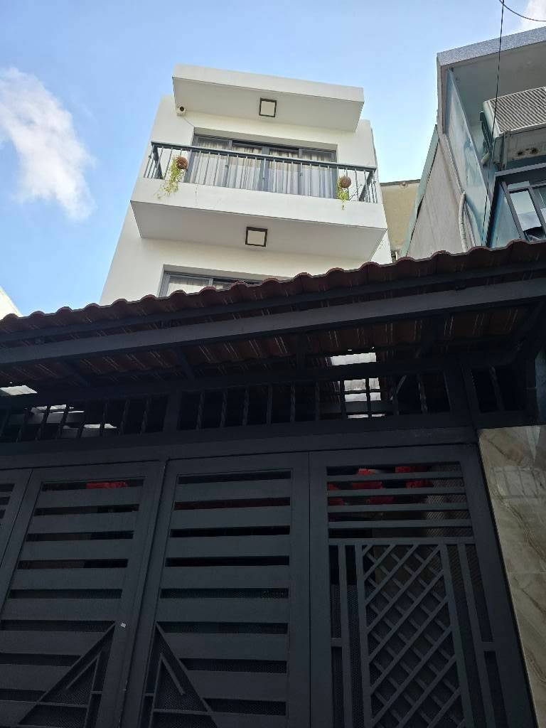 Bán nhà Nguyễn Oanh, Gò Vấp, 3 tầng sổ hồng riêng, gấp bán 6.4 tỷ