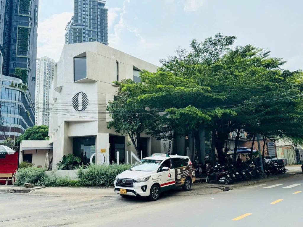 Bán nhà góc 2 mặt tiền Giang Văn Minh An Phú Quận 2, ngang 25m 496m2, 3 tầng, 150 tỷ