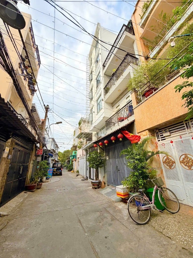 Bán nhà đường Nguyễn Quang Diêu, Tân Phú, 84m2, 3PN, đúc BTCT, chỉ 7.9 tỷ TL