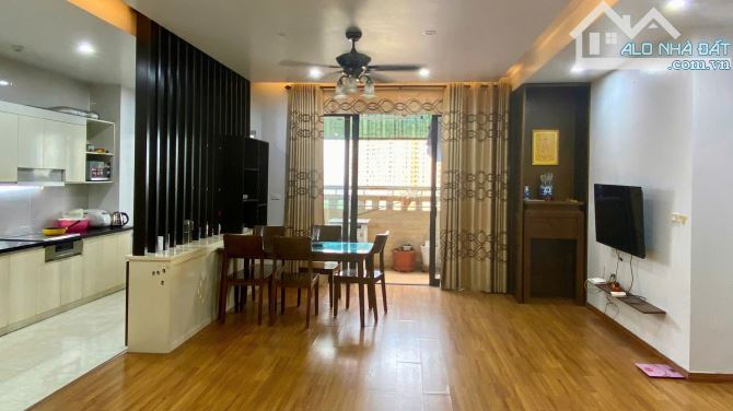 Bán căn hộ INTRACOM Trung Văn 120m2 3PN 2VS 6.8tỷ Căn góc, tầng trung, full NT