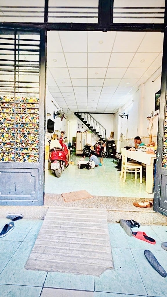 BÁN NHÀ MT NGUYỄN BÁ TÒNG TÂN PHÚ, 4,1×16M CN 67M² NỞ HẬU, TRỆT 1 LẦU 2PN 2WC, KINH DOANH, 12 TỶ TL