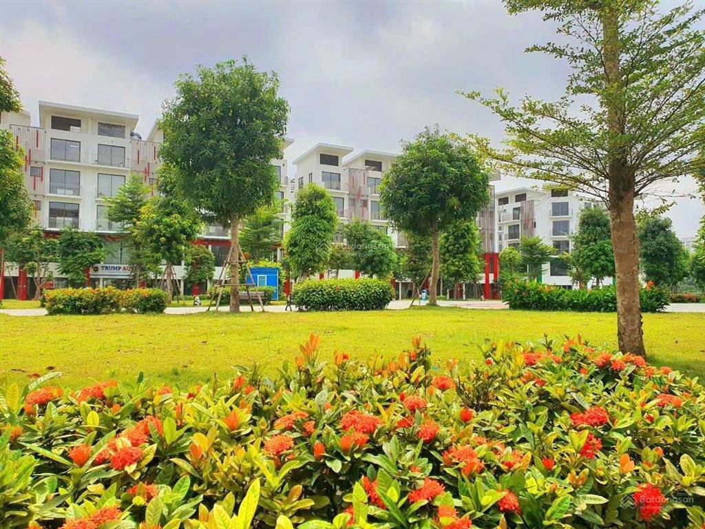 Duy nhất căn nhà phố khai sơn 85m2 (lô góc) view hồ điều hòa 15ha siêu vip. 0989 386 ***