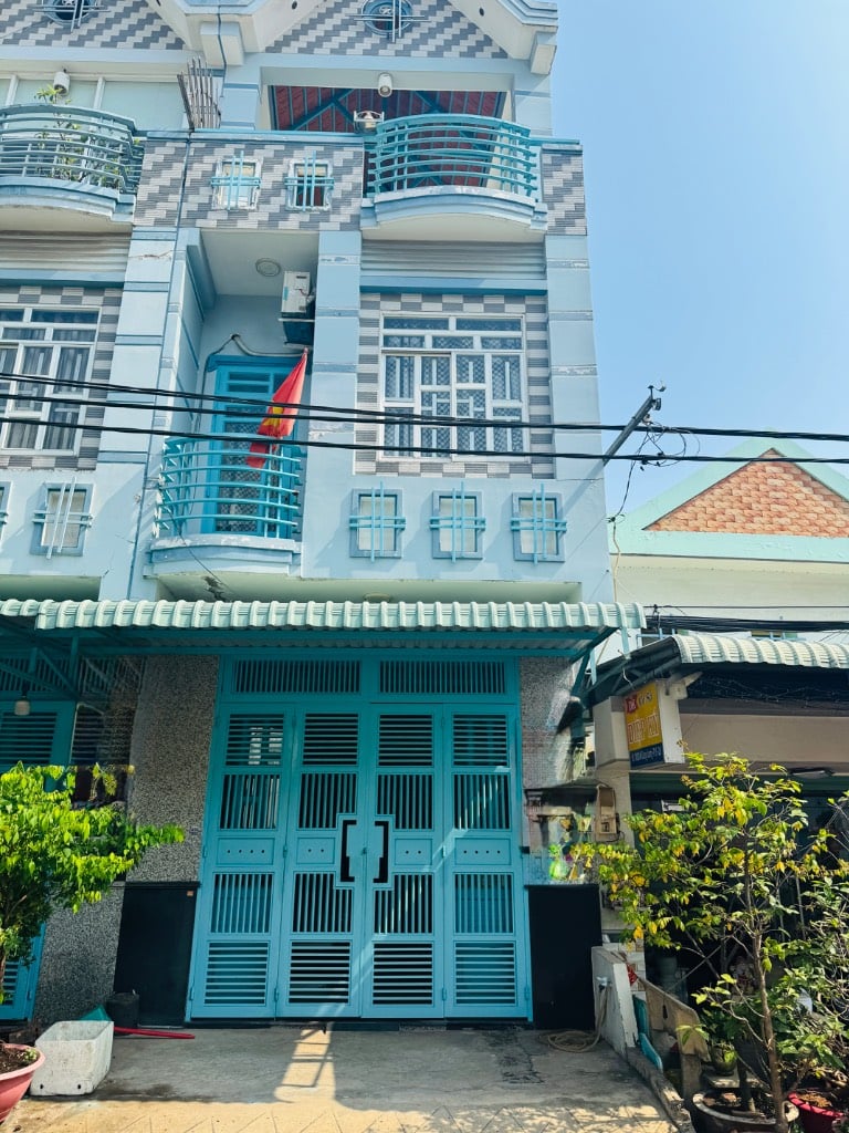 Bán nhà phân lô Bình Phú, Quận 8, diện tích 48m², 3 tầng, 4PN, giá 6,4 tỷ