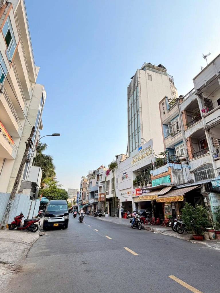 Bán nhà mặt tiền Trần Nhân Tôn Quận 10, 35m2 5 tầng, chỉ nhỉnh 9 tỷ