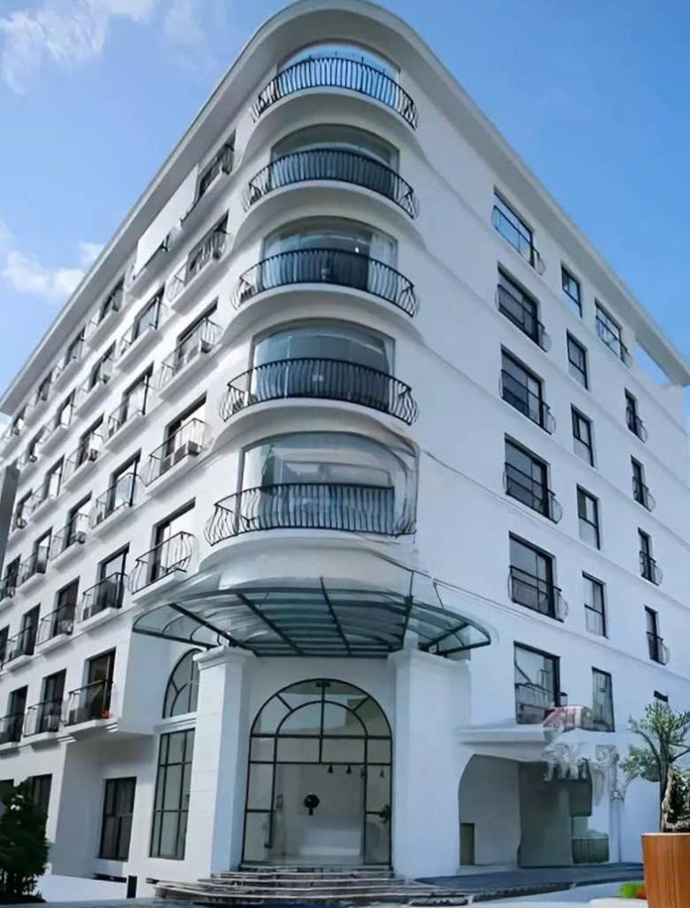 Bán tòa CHDV Trần Bình Trọng, Gò Vấp, dt 1.479m2 hầm 8 tầng, 81 phòng, thu 800tr/tháng, giá 400 tỷ