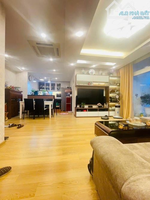 Bán căn hộ Hancorp Plaza Cầu Giấy 97m2 2pn 2VS nhinh 7tỷ full nội thất