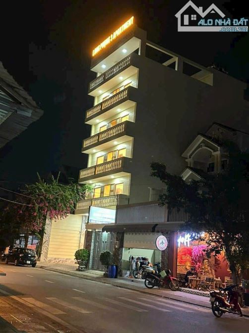33 TỶ -THU 100TR/T -CẦN BÁN TOÀ NHÀ 30P trọ cao cấp . p ,tân phú ,thủ đức