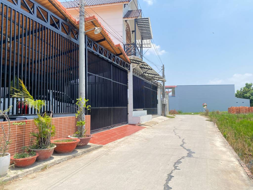 Bán nền đất thổ cư Liên Ấp, Bến Lức Long An, gần đường QL1A, 135m2 đường ô tô tránh
