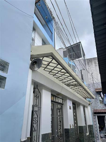 Bán nhà Phan Văn Trị, Gò Vấp, 3 tầng, 3PN 3WC, sổ hồng riêng, 80m², gần City Land