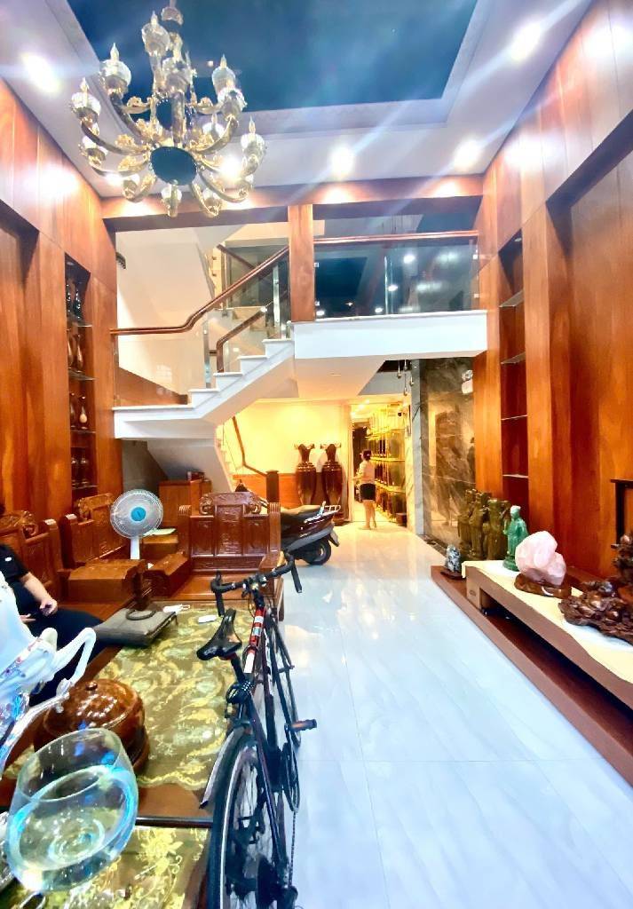 Bán nhà Huỳnh Văn Nghệ, Gò Vấp, hẻm xe hơi, sổ hồng riêng, gần nhà ga T3