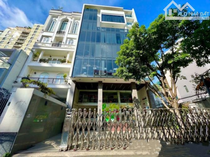 Bán tòa Building góc 2 MT CMT8, P Bến Thành Q1 (23x40) Hầm 8 Tầng 3200m2 sàn Giá 530 tỷ