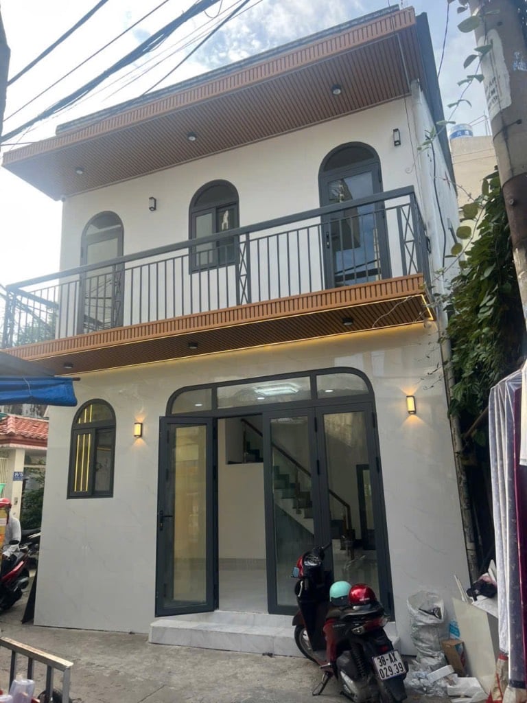 Ngân hàng thanh lý, bán nhà hẻm 1/Phạm Đức Sơn, Quận 8, 74,5m2 tiện nghi đầy đủ