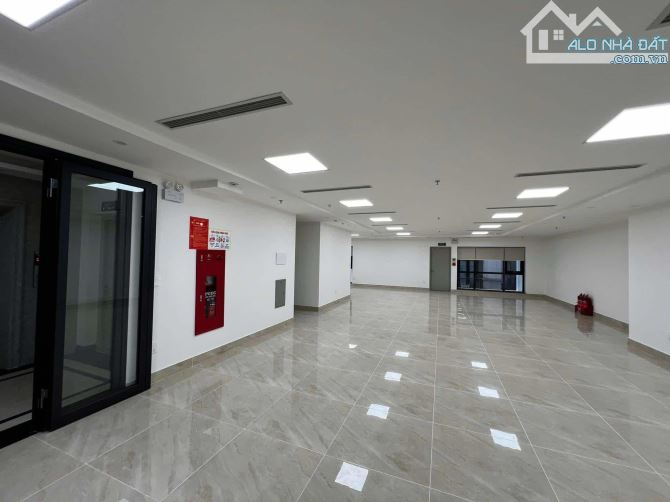 Ô Đồng Lầm - Đống Đa 396m x 10 tầng, mặt tiền 14m, giá 265 tỷ thương lượng