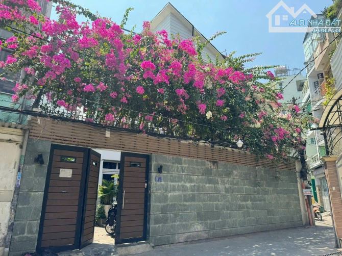 Biệt Thự Sang Trọng - Hiếm HXH Lê Văn Sỹ P13 Q3 - 15m x19m - 5Tầng Sân Vườn - Gía: 48 Tỷ