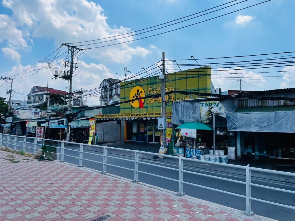 BÁN ĐẤT TẶNG NHÀ MẶT TIỀN PHÚ ĐỊNH, QUẬN 8, DT 94M2 GIÁ 6Ty99