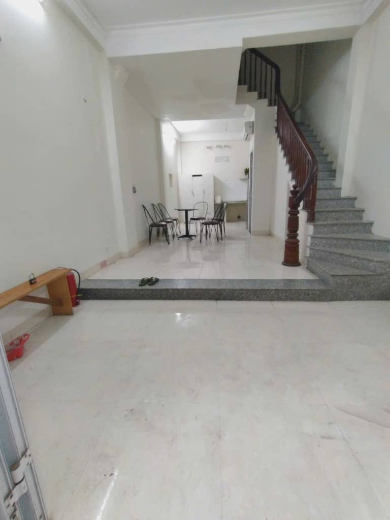 BÁN NHÀ NGÕ 192 LÊ TRỌNG TẤN, HOÀNG MAI, SÁT KĐT MỚI ĐỊNH CÔNG, 42M2, 3 TẦNG, NGÕ THÔNG