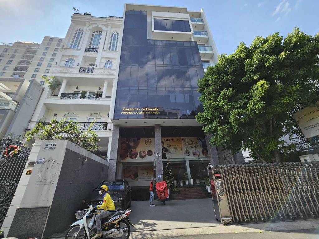 Bán tòa nhà 302A Nguyễn Thượng Hiền Phú Nhuận, 294M2 8 tầng hầm DT 350tr/th