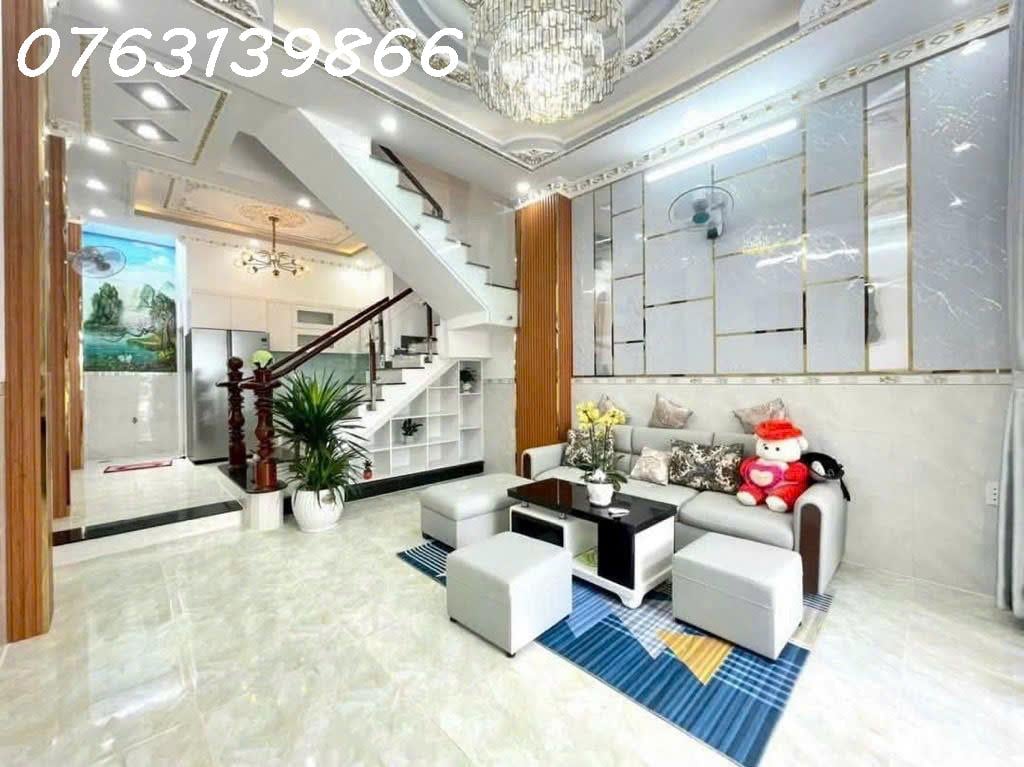 BÁN NHÀ HUỲNH TẤN PHÁT, NHÀ BÈ, GẦN HOÀNG QUỐC VIỆT, 3 TẦNG HOÀN CÔNG, DT 4,2x12,5M XE HƠI ĐỖ CỬA