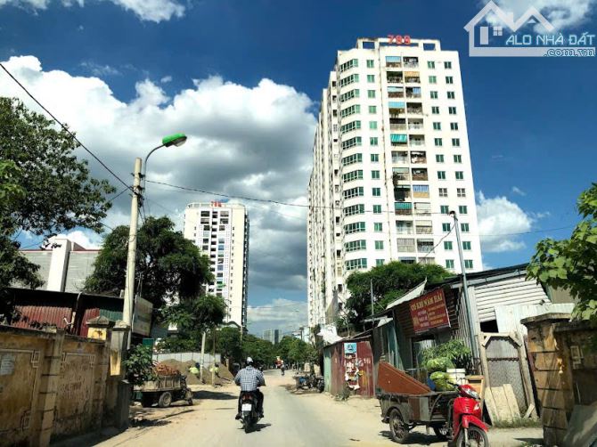 Gia đình chuyển qua nước ngoài định cư cần bán gấp : Căn dự án 789 Mỹ Đình