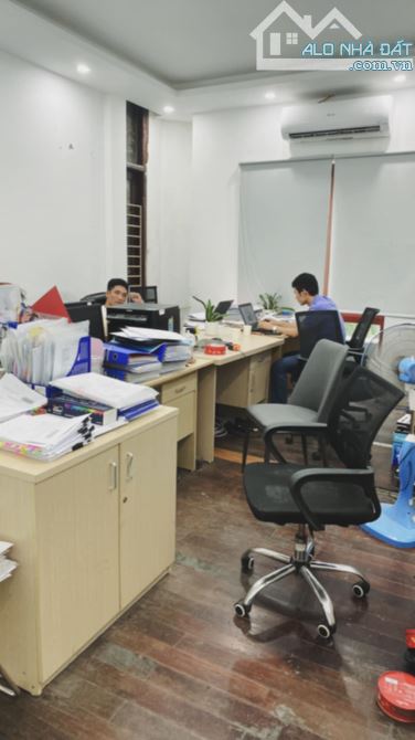 ⚜️ Tòa Văn Phòng Mặt Phố Nguyễn Khang, Cầu Giấy, 62m2 6T MT 4.5m, Chỉ 31.5 TỶ ⚜️