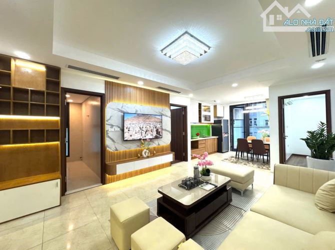 Bán căn hộ Hà Nội Center Point - Lê Văn Lương 99m2 3PN 2VS hơn 9 tỷ Full nội thất