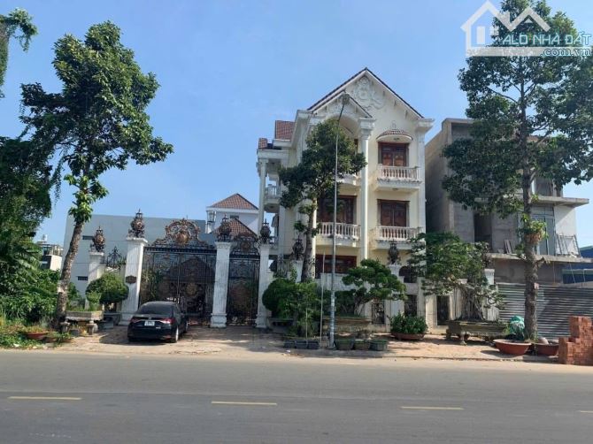 Bán biệt thự đường 1B khu dân cư nam long, ngang 20m, 2 lầu hoàn công