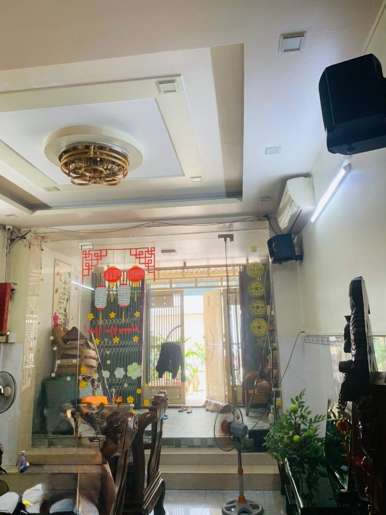 BÁN NHÀ MẶT TIỀN QL1A BÌNH TÂN, 4PN, ĐƯỜNG LỚN XE TẢI TRÁNH NHAU, GIÁ TỐT 6,2 TỶ