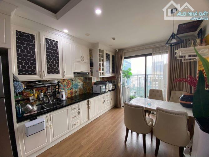 Bán căn hộ Central Field Trung Kính 73m2 2PN 2VS 6.8tỷ Full nội thất