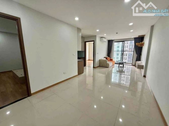 BÁN NHANH CĂN HỘ 79M2 TẦNG TRUNG CHUNG CƯ ROSE TOWN 79 NGỌC HỒI, MỚI LẤY SỔ