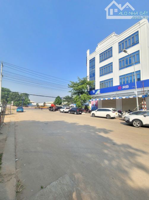 Bán kho xưởng 15x36m, đường D3 KDC Sóng Thần B p.Dĩ An kế Vincom 550, thu nhập 50tr/th