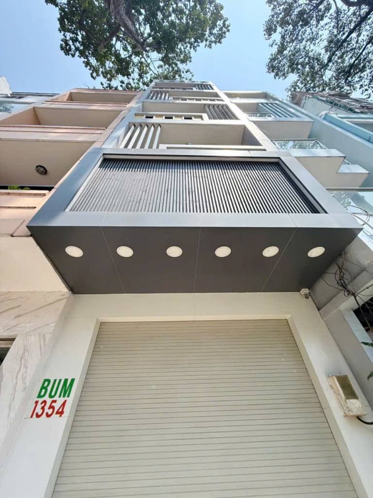 Bán nhà mặt tiền Đường 3/2 Quận 10, 6 tầng thang máy, giá chỉ 28 tỷ