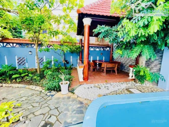BÁN BIỆT THỰ ĐƯỜNG VÕ THỊ SÁU P2, CÁCH BIỂN 600 MÉT DT 340 M2 NGANG 19M GIÁ TỐT 25.5 TỶ
