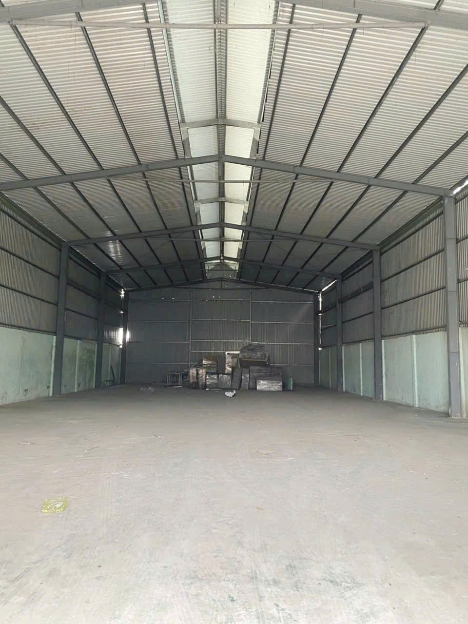 CẦN BÁN KHO MT ĐOÀN NGUYỄN TUÂN, BÌNH CHÁNH, 900M2 ĐƯỜNG CONTAINER, CÓ VĂN PHÒNG