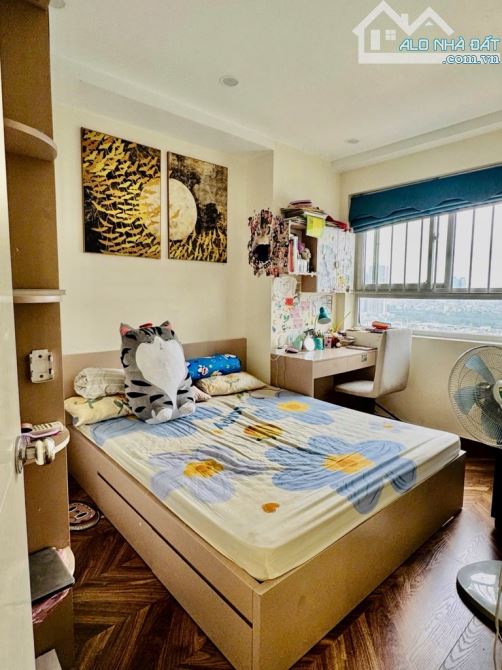 Bán căn hộ cao cấp, Bắc Hà Tố Hữu view tầng trung, 96m2 giá 6,7 tỷ