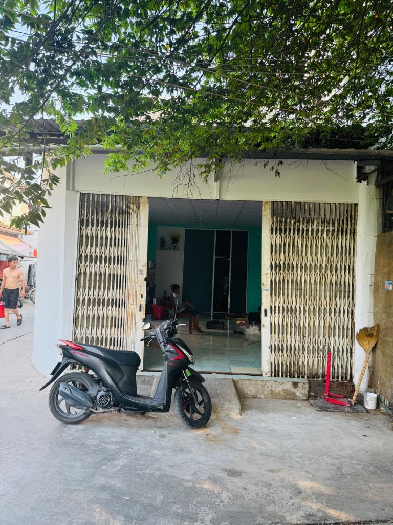 Bán nhà 2 mặt tiền Quốc Lộ 1A Bình Trị Đông B Bình Tân, dt 78m2 6 phòng giá 5.5 tỷ