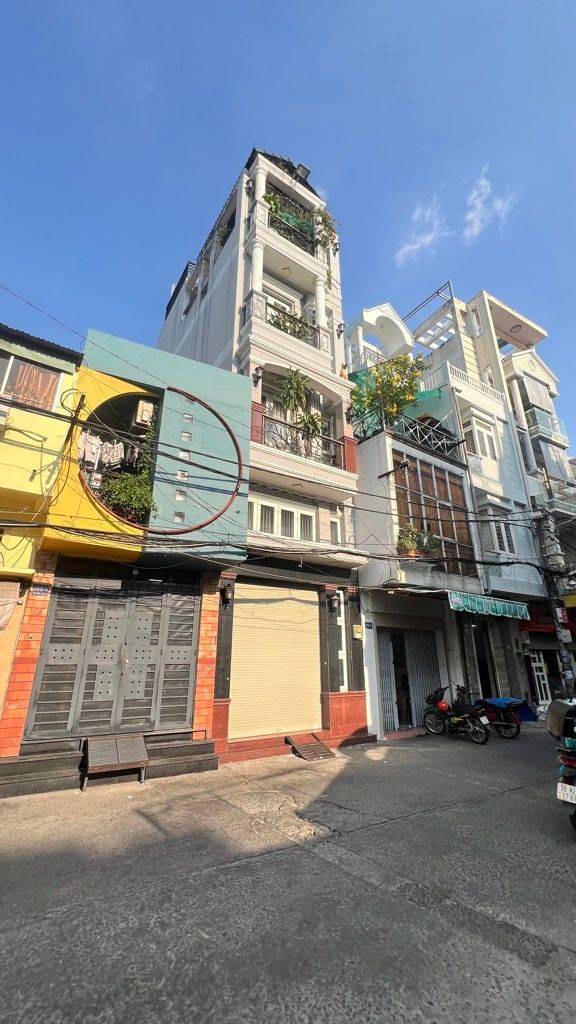BÁN NHÀ THÁI PHIÊN, TRUNG TÂM QUẬN 11, MẶT TIỀN BÀN CỜ TIỆN KINH DOANH, GIÁ TỐT