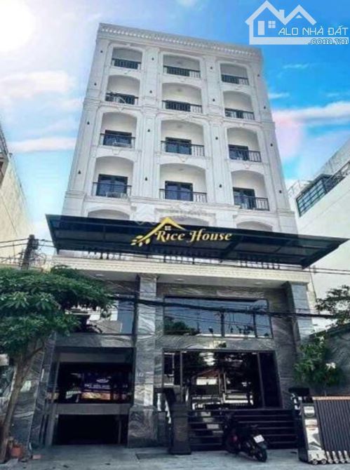 Bán Tòa Văn Phòng Mặt Phố Cầu Gỗ, Hoàn Kiếm DT 282m2, 10T, MT 8.6m, Giá Cực Rẻ