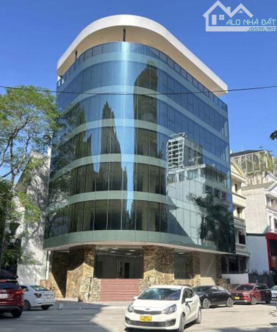 Bán Tòa Văn Phòng Mặt Phố Hàng Buồm, Hoàn Kiếm DT 438m2, 11T, MT 20.5m, Giá Cực Rẻ