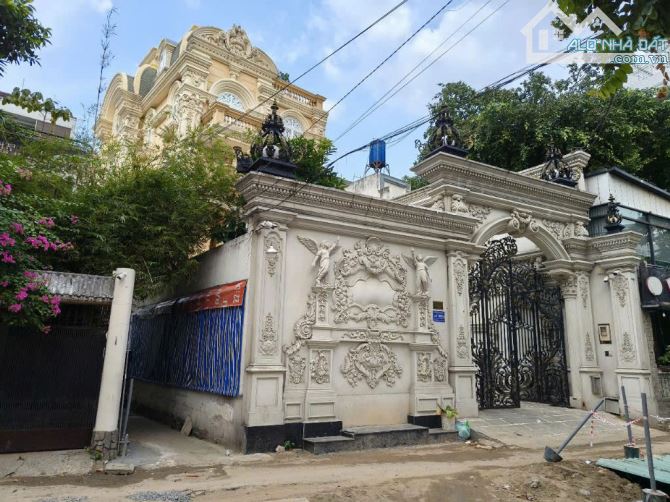 Bán nhà biệt thự Bành Văn Trân Q.Tân Bình , DT: 11x34m ( 324m2) Hầm 3 lầu , Giá 62 tỷ TL