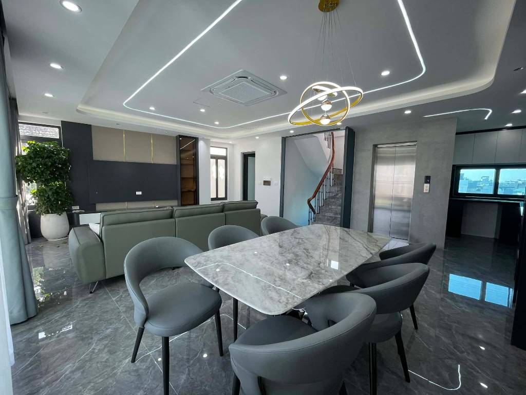 Bán nhà Bạch Mai, Hai Bà Trưng, 1 nhà ra phố, dt 50m2, 6 tầng, thang máy, full nội thất
