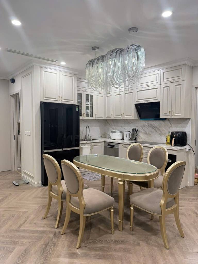 Bán nhà Bạch Mai, Hai Bà Trưng, dt 34m2, 5 tầng, sổ đỏ đẹp, 20m ra phố