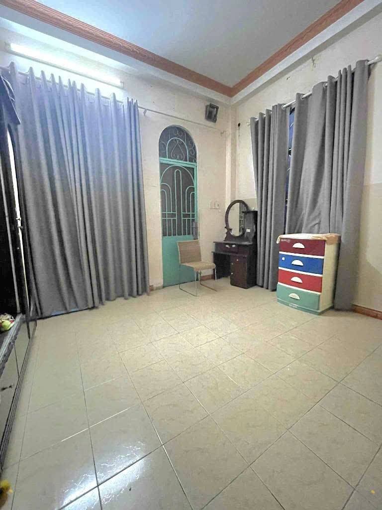 Bán nhà 3 tầng Hồ Học Lãm, Bình Tân, hẻm ô tô, diện tích 80m2, giá tốt chỉ 6,9 tỷ