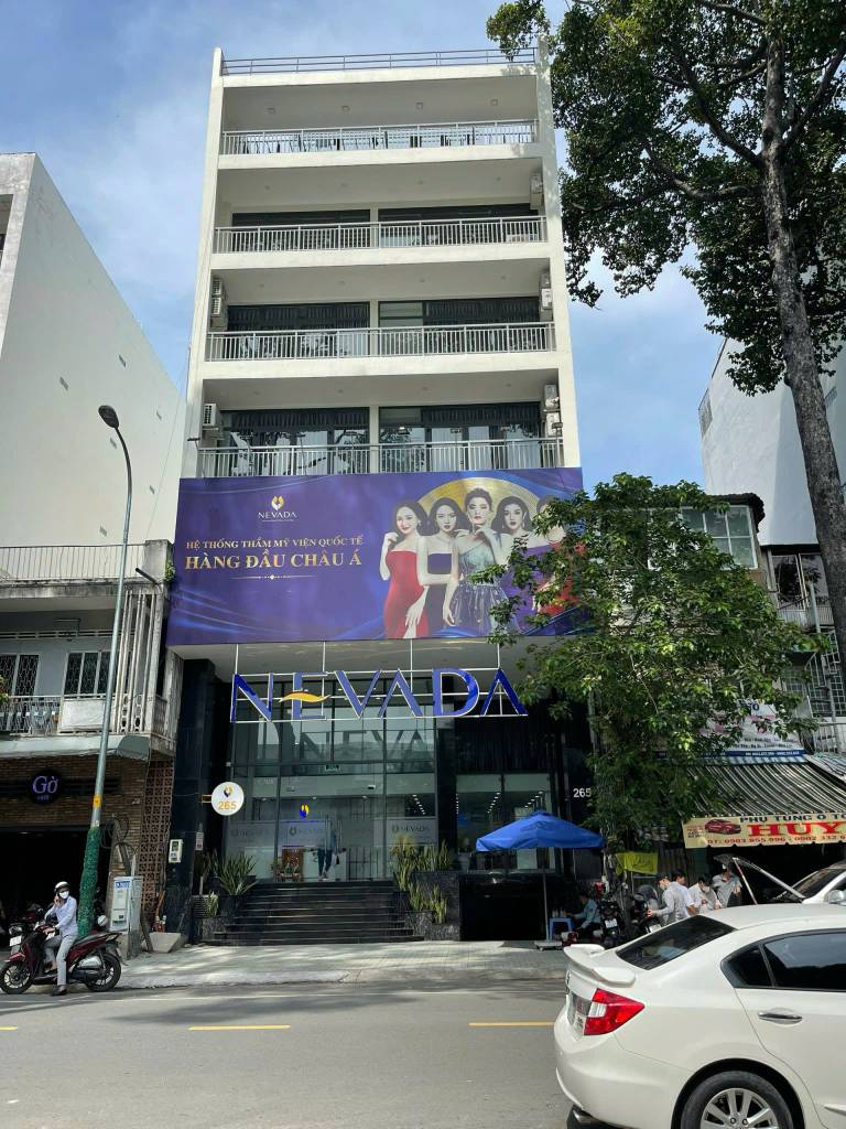 Bán building Trần Bình Trọng Quận 5, dt 10x20, hầm 7 tầng, thu nhập 300tr/tháng