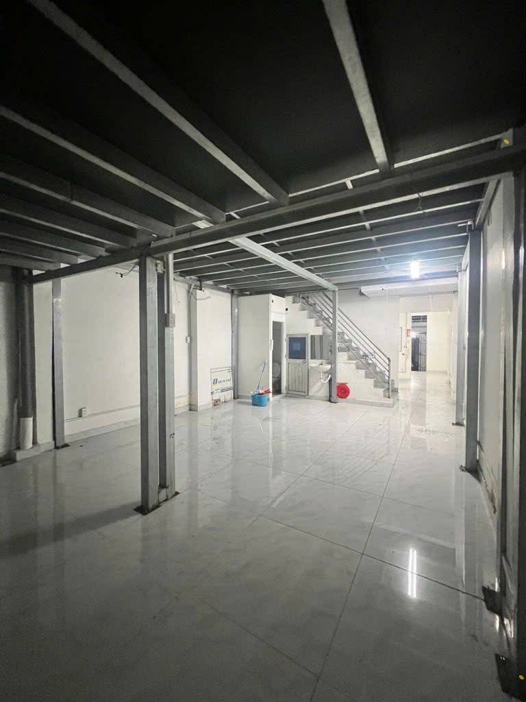 Bán nhà 2 tầng An Lạc, Bình Tân, hẻm xe tải, gần Võ Văn Kiệt, dt 100m2, giá 6,1 tỷ