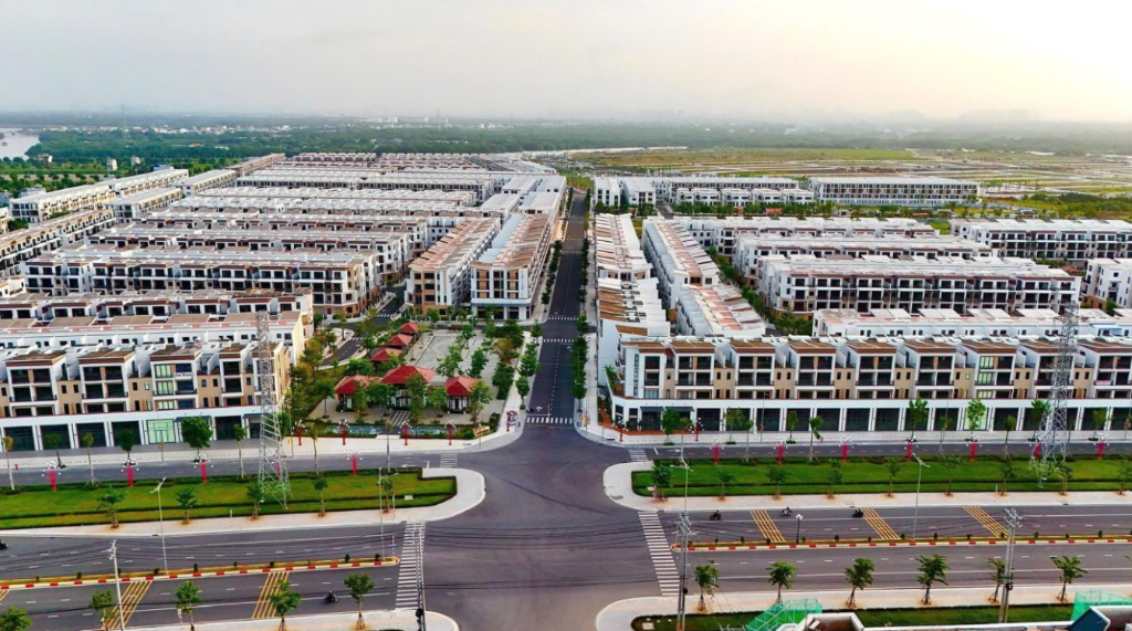 Bán gấp nhà phố T&T Millennia City Long Hậu, ngay cạnh phố ẩm thực, trường FPT, giá chỉ 5,3 tỷ