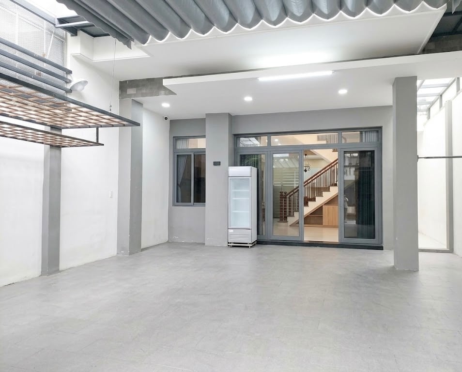 Bán nhà hẻm xe tải Tân Hưng, trung tâm Quận 7, 7,2x16m 4PN, hẻm thông tiện kinh doanh