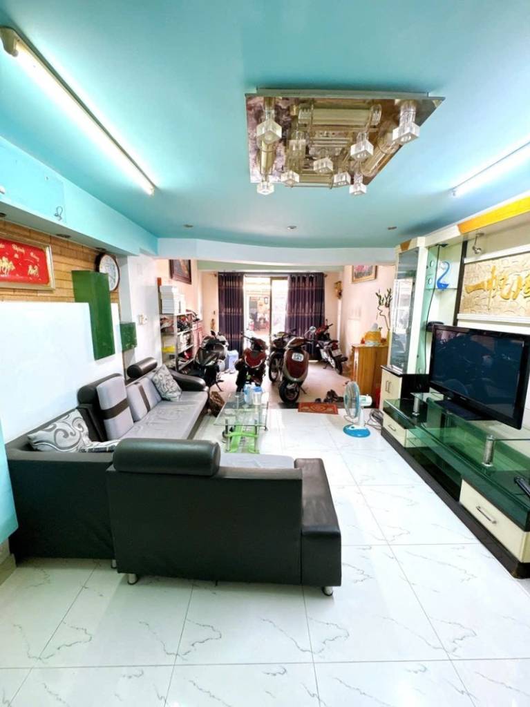 Hàng ngộp, bán nhà Nguyễn Đình Chính, Phú Nhuận, 4.2x25m, 5 tầng, giá 16.4 tỷ