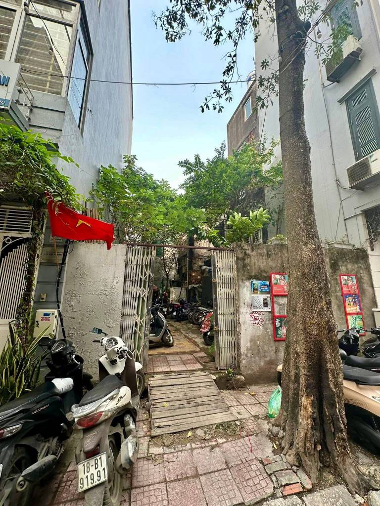 BÁN NHÀ PHỐ LẠC CHÍNH BA ĐÌNH, 83.4M² MT 6.5M, 2 THOÁNG VỈA HÈ RỘNG, 54 TỶ