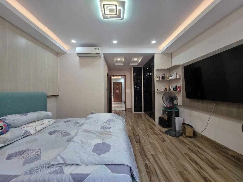 Giá hời, bán nhà Xô Viết Nghệ Tĩnh, Bình Thạnh, 4.3x21.5m, 5 tầng, còn 19.9 tỷ